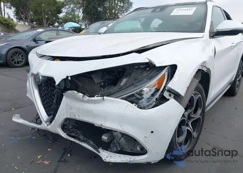 2022 Alfa Romeo Stelvio Ti Awd z USA, uszkodzony, nr VIN ZASPAKBNXN7D32081